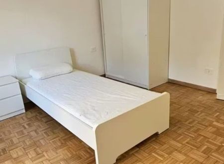 Via Sulmona, Milan, Lombardy 20139 - Photo 2