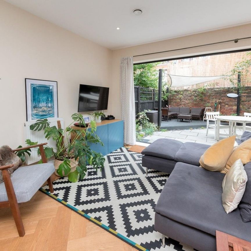 1 bedroom Flat To Let - Photo 1