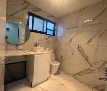 Two-Bedroom Modern House in MacArthur Heights For Rent - Photo 4