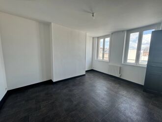 Location Appartement 3 pièces 59 m2 à Saint-Quentin - Photo 2