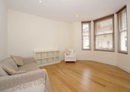 Lebanon Gardens, SW18 1RH, London - Photo 2