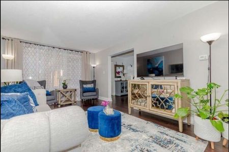 For Lease - 152 Kenwood Avenue, Burlington, Ontario - Photo 3