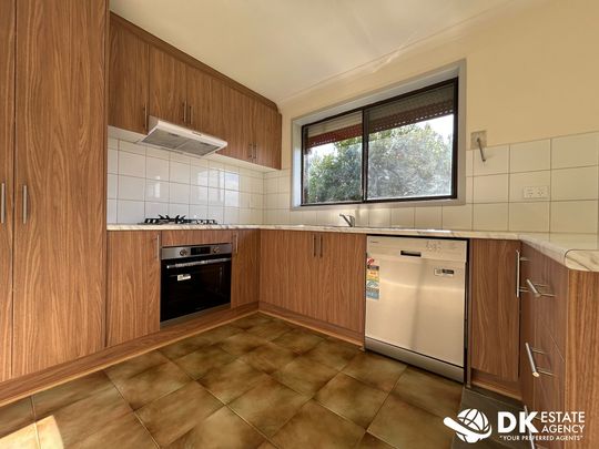 Family Home in Prime Sunshine West Location - Photo 1