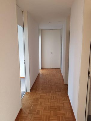 Helle 4.5-Zimmer-Wohnung mit Wintergarten im beliebten Breitequartier! - Photo 1
