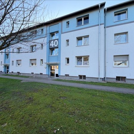 Gemütliche 2-Zi.-Wohnung mit Balkon! - Photo 4