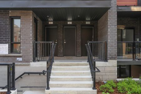 For Lease - 17 Lytham Green Circle Unit# 4, Newmarket, Ontario - Photo 4
