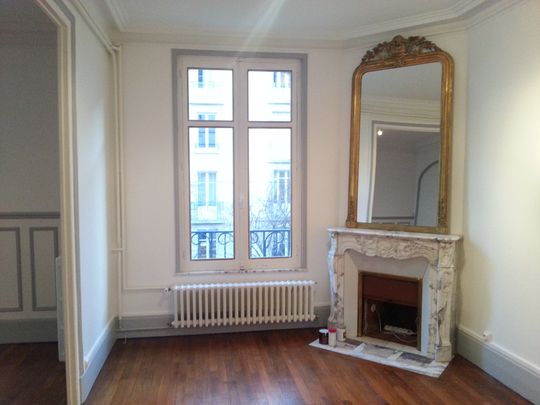 NANCY APPARTEMENT F3 DE CARACTERE, TRAVERSANT DE 70 M2 PROCHE DE LA GARE AVEC JARDIN COLLECTIF - Photo 1