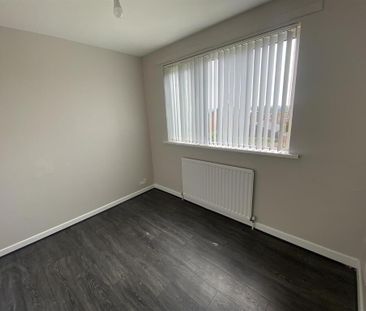 25 Hamilton Gardens, Lisburn, BT28 2BD - Photo 6