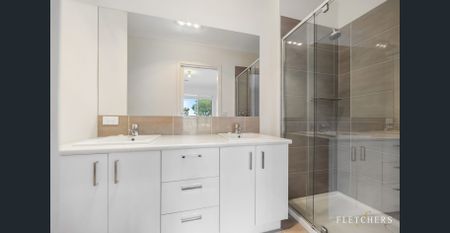 MODERN COMFORT IN LUCAS ESTATE - Photo 3