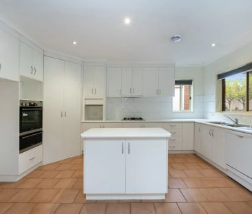 Elevated homestead style home in beautiful Golden Square - Photo 1