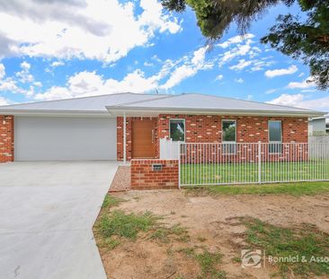 466 Hall Avenue, 2641, Lavington Nsw - Photo 1