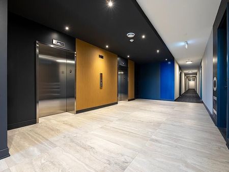 Condo apartment for rent in ville St-Laurent - Photo 4