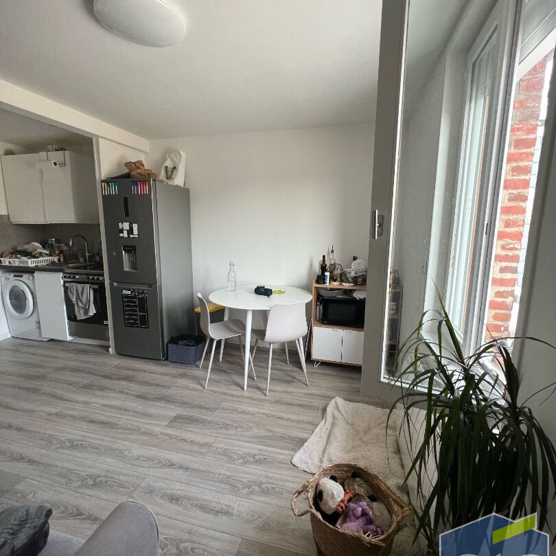 Location Appartement 1 pièce 23m² - Photo 1