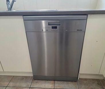 For Lease - Prized Family home. - Photo 6