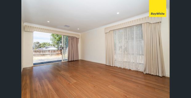 Spacious 4-Bedroom Family Home in Convenient Brookfield Location - Photo 1