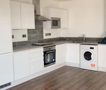 2 bedroom flat to rent - Photo 2