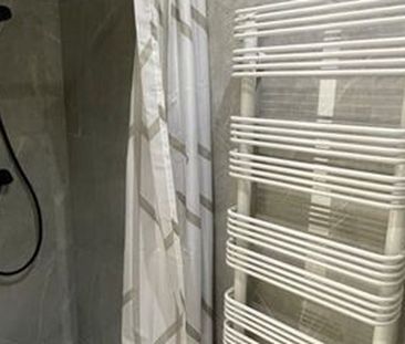 Appartement te huur in Brussel voor € 2.250 met 3 slaapkamers - Photo 3