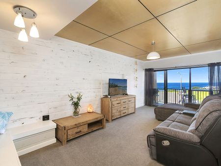 7/2 Scenic Drive, Merewether NSW 2291 - House For Rent | Domain - Photo 4