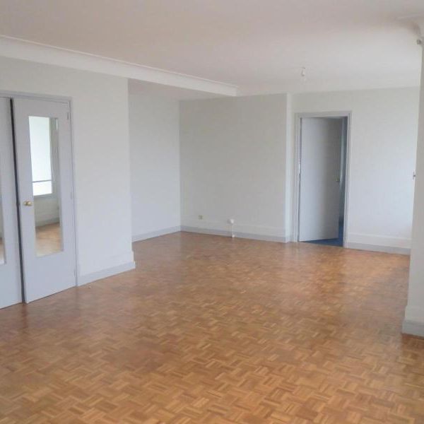 Location Appartement 4 pièces 113m² TOURS 37000 - Photo 1