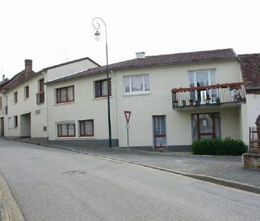 Bazoches sur Hoëne , Appartement - T3 - 67.00m² - Photo 4