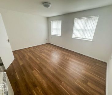 Earle Street - Newton-Le-Willows - WA12 - Photo 6