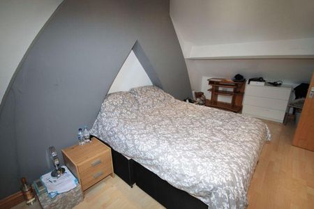 3 bedroom apartment to rent - Photo 3