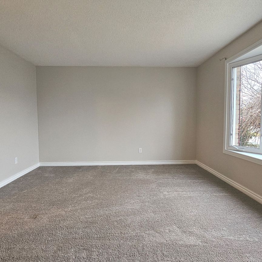 For Lease - 29 Folkstone Crescent, Kitchener, Ontario - Photo 1