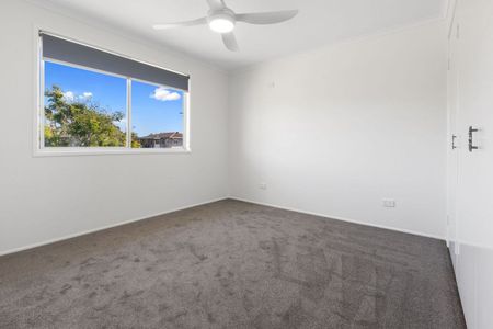 15 Murray Street, Birkdale QLD 4159 - House For Rent | Domain - Photo 4