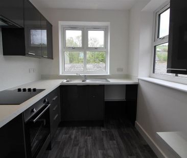 2 bedroom apartment to rent - Photo 6