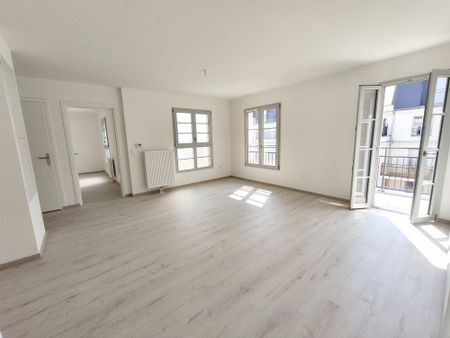 Location Appartement 3 pièces 61m² COMPIEGNE 60200 - Photo 2