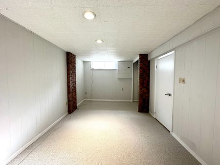 For Lease - 161 Carolbreen Square, Toronto, Ontario - Photo 3