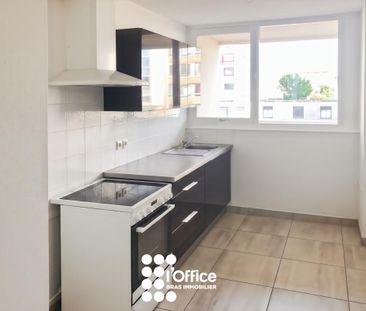 Location Appartement 4 pièces 71m² LES SABLES D OLONNE 85100 - Photo 4