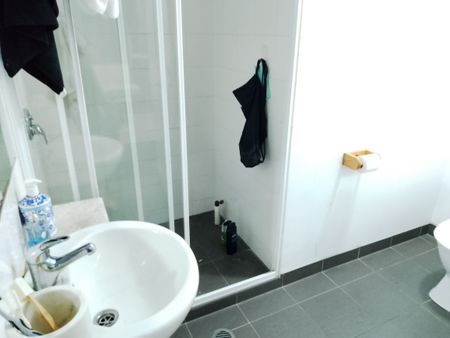 Port Melbourne - Photo 4