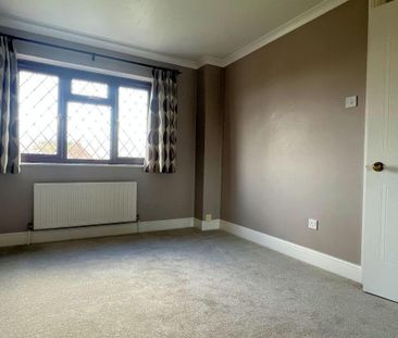 4 bedroom detached house to rent - Photo 1