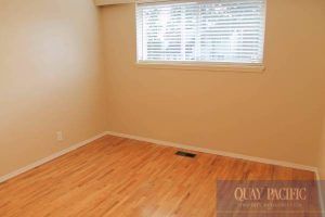 $1900 / 3br – 1232ft2 – open concept upper level home (Coquitlam) - Photo 4