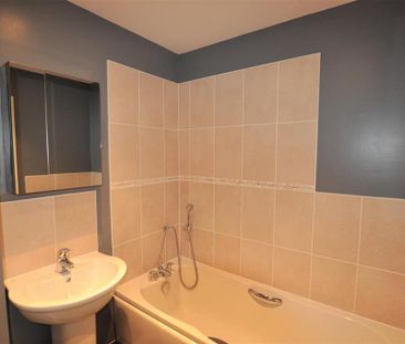 2 bedroom terraced house to rent - Photo 6