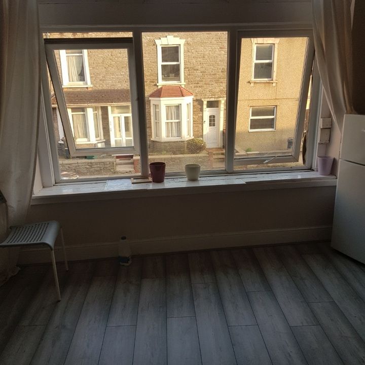 Room in a Shared Flat, Two Mile Hill Road, BS15 - Photo 1