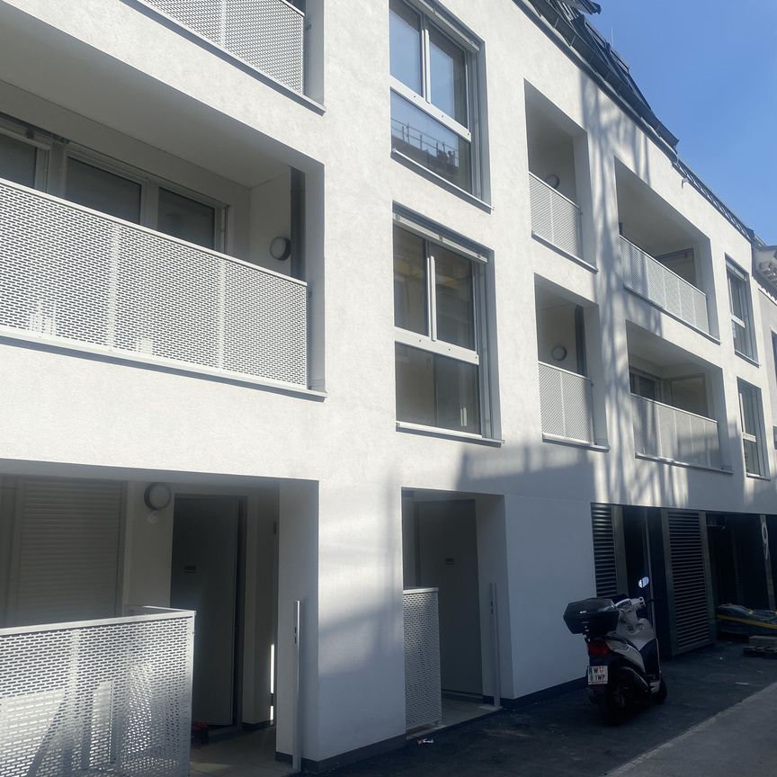 =DAS LAURENZ= ERSTBEZUG Top Loggia Wohnung U3 2 Zimmer + Loggia - 1 bedroom apartment + loggia U3 - Photo 1