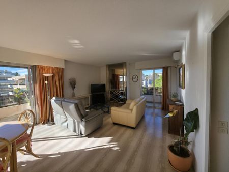Location Appartement 4 pièces Meublé 90m² ANTIBES 06600 - Photo 2