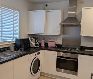 3 bedroom terraced house to rent - Photo 5