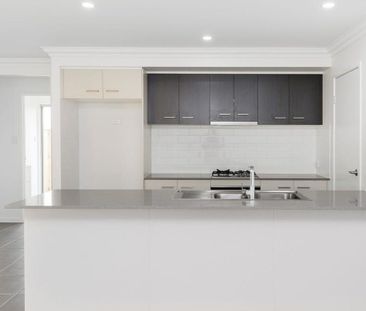 A Complete & Modern Pimpama Home - Photo 5