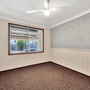 Secure Family Home - Photo 2