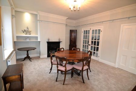 3 bedroom end of terrace house to rent - Photo 4