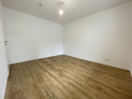 *saniert*EG*frisch modernisiertes Haus*riesiger Bakon* - Foto 3