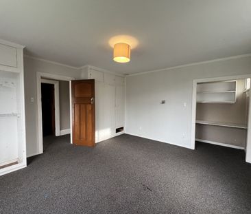 571 Manchester Street, St. Albans - Photo 6