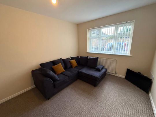 3 bedroom house to rent Hillside Avenue, Liverpool, Merseyside, L36 - Photo 1