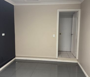 Toongabbie - Photo 4