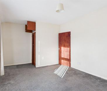 2 bedroom detached house to rent - Photo 3