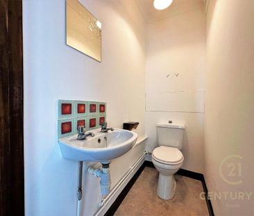 3 bedroom penthouse to rent - Photo 4