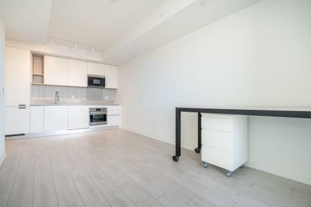 For Lease - 39 Mary Street Unit# 2007, Barrie, Ontario - Photo 4